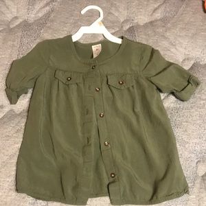 Toddler girls army green blouse sz 4T ⭐️